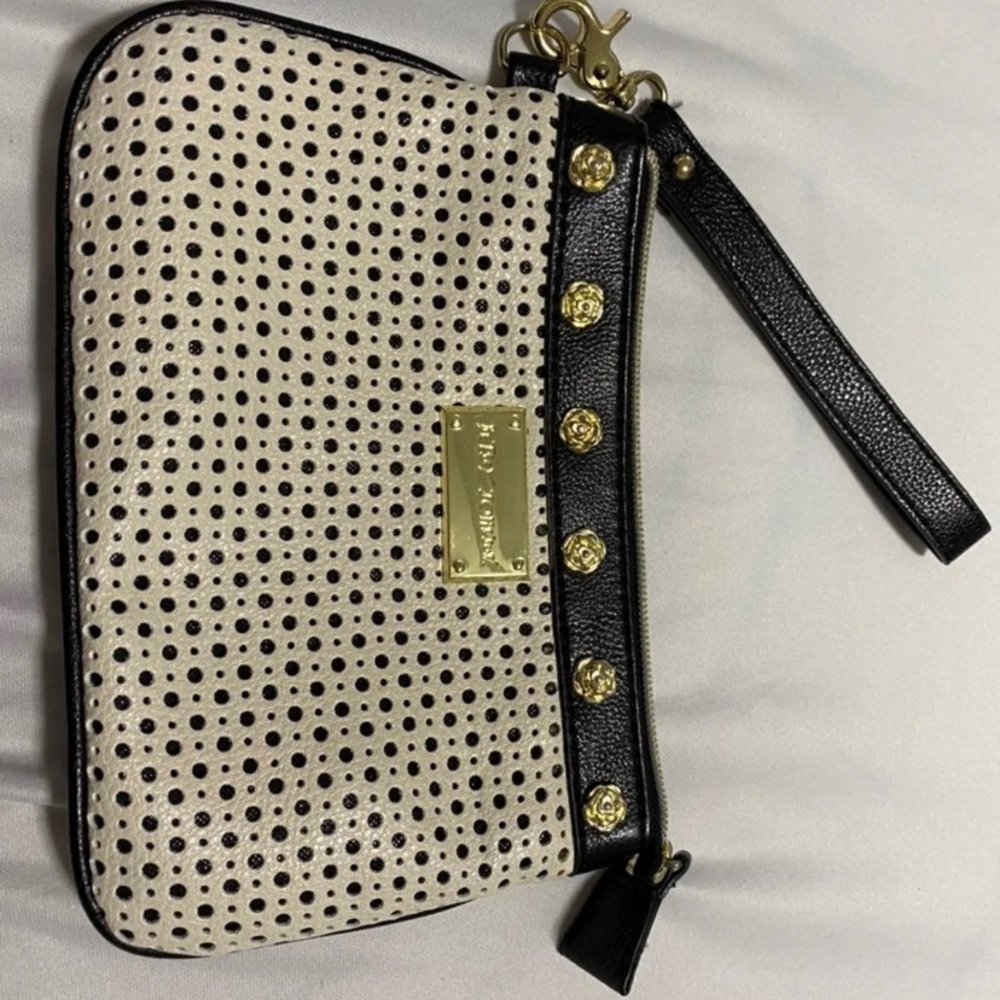 Betsey Johnson wristlet